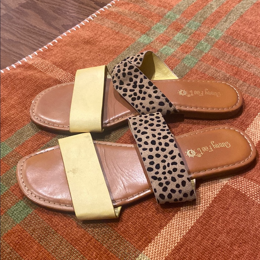 🧡 Women’s Sunny Feet Leopard and Yellow Sandals